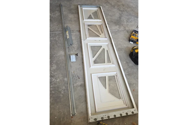 GARAGE DOORS FOR SALE image 1