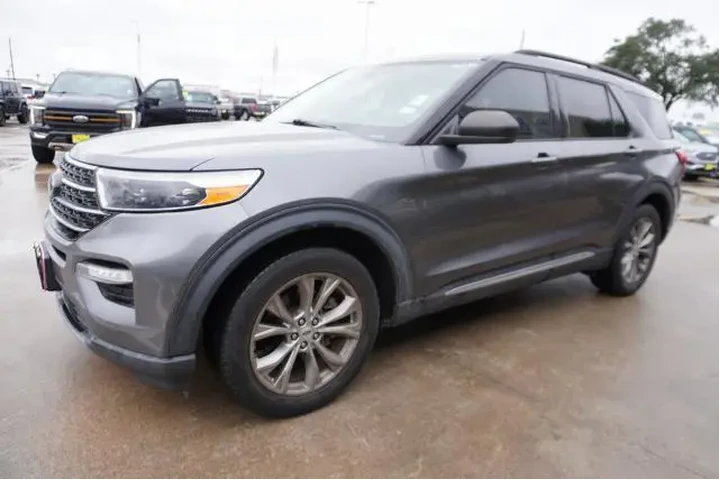 $27888 : Ford Explorer 2022 XLT 4dr S image 3
