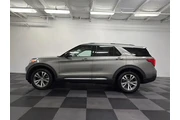 $27500 : Ford Explorer 2020 AWD Plati thumbnail