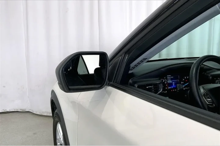 $29991 : Ford Explorer 2024 XLT 4dr S image 10