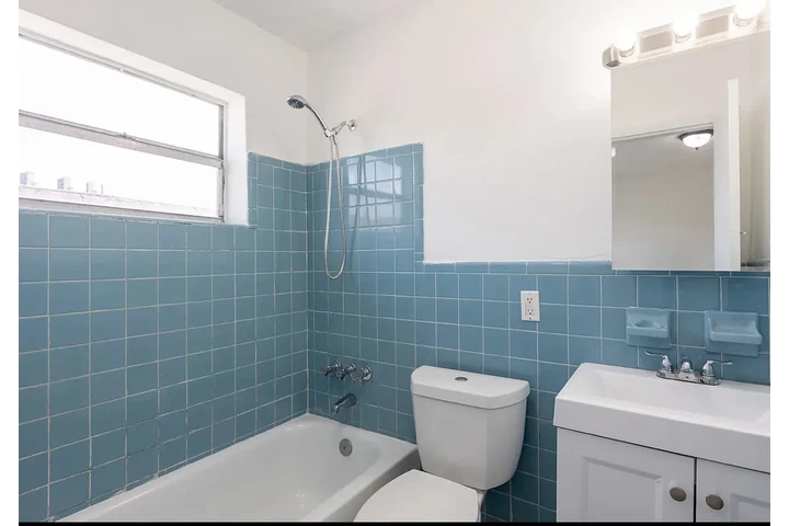 $1700 : Casa de 2 baños ubicada en image 2