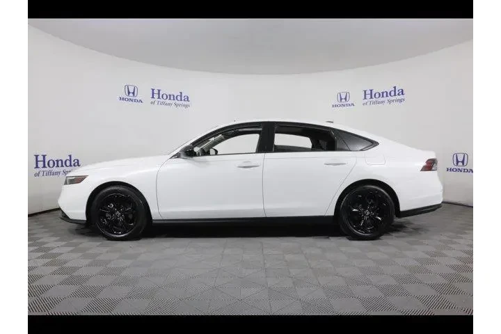 $29875 : Honda Accord 2025 SE 4dr Sed image 4