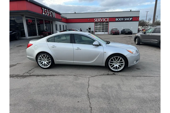 $5980 : 2011 Regal 4dr Sdn CXL RL5 (R image 1