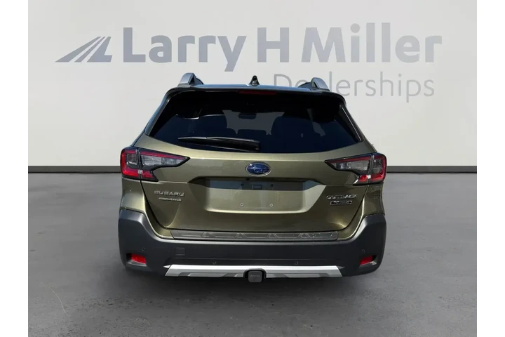 Subaru Outback 2023 AWD Tour image 4