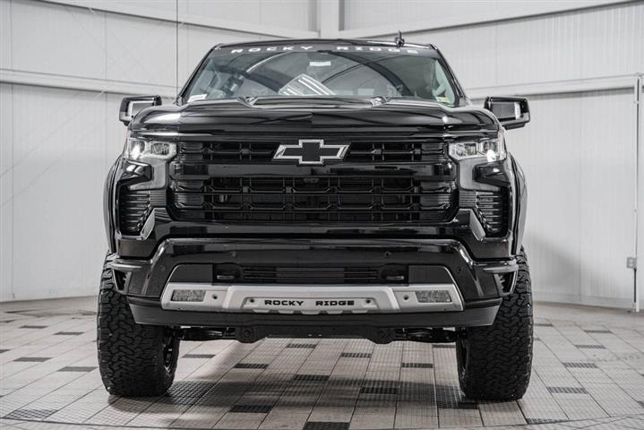 $66880 : 2024 Silverado 1500 RST image 2