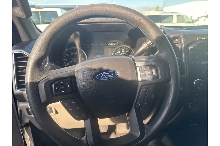 $23471 : Ford F-150 2018 4x2 XLT 4dr image 9