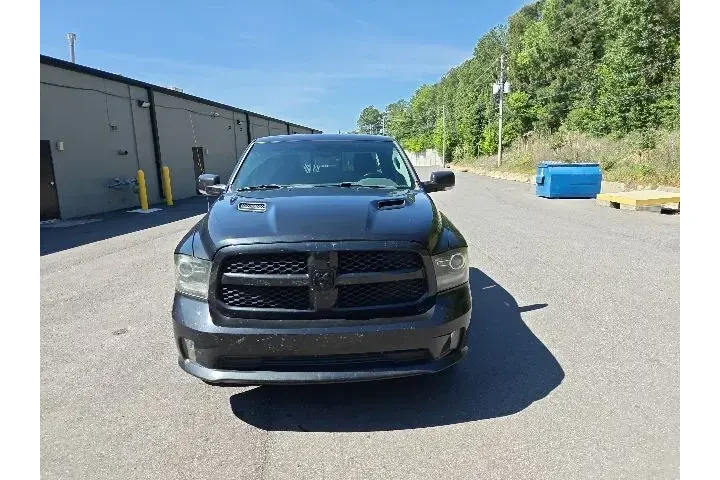 $16490 : Ram 1500 2017 4x2 Sport 4dr image 7