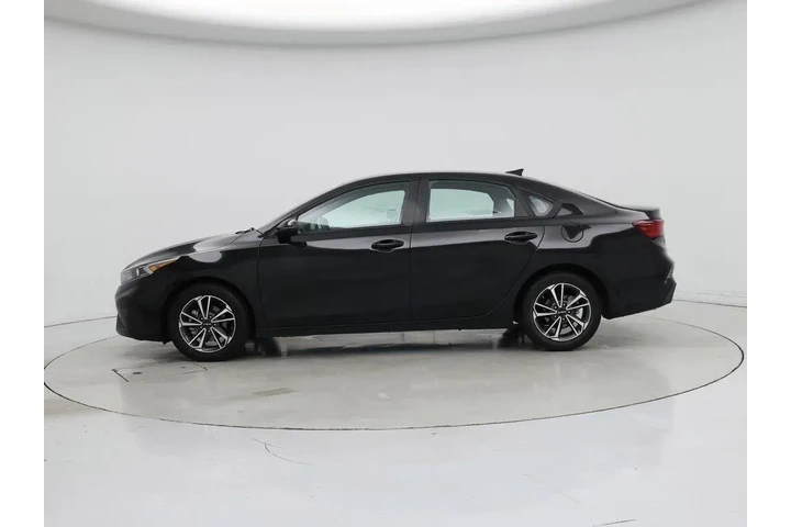 $17998 : Kia Forte 2023 LXS 4dr Sedan image 3