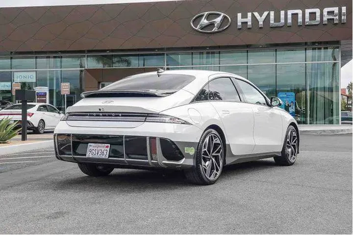 $28500 : Hyundai IONIQ 6 2023 Limited image 4