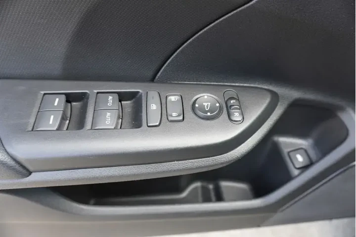 $16988 : Honda Civic 2019 Sport 4dr S image 9