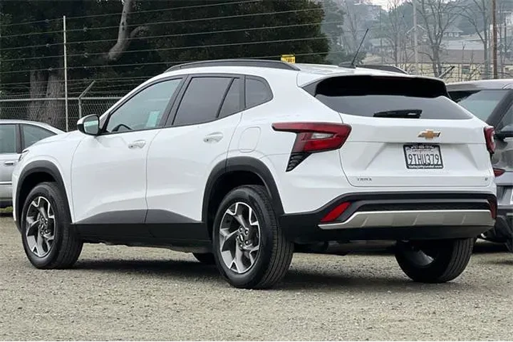 $20290 : Chevrolet Trax 2025 LT 4dr C image 9