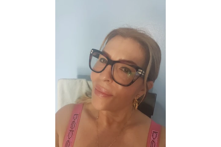 Señora sexy image 1