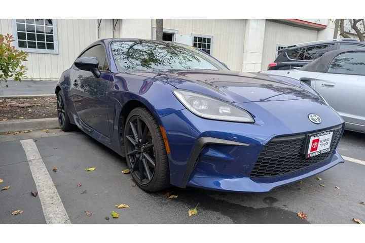 $36699 : 2025 GR86 Premium image 6