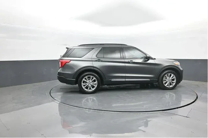 $22439 : Ford Explorer 2020 AWD XLT 4 image 8