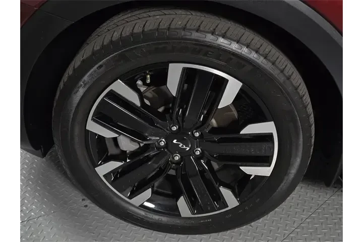 $39945 : Kia Telluride 2024 AWD SX 4d image 9