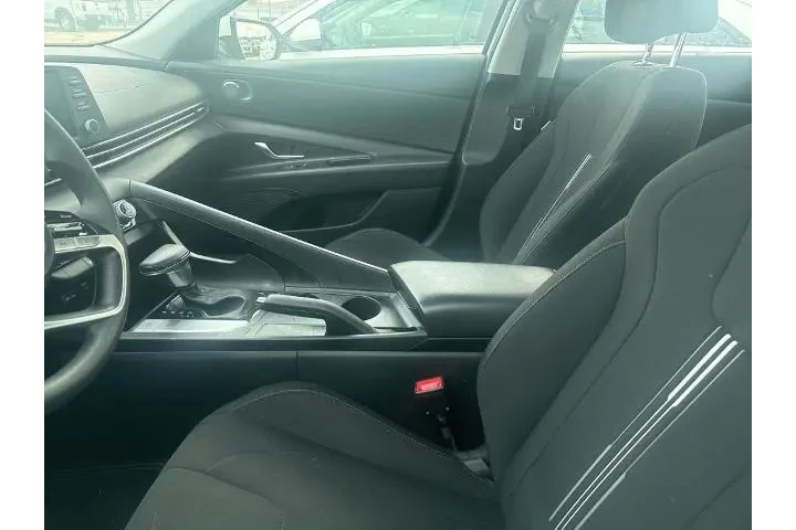 $18295 : Hyundai ELANTRA 2023 SEL 4dr image 4