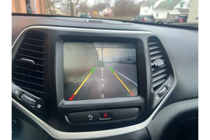 $17000 : 2016 Cherokee Trailhawk image 6