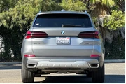 BMW X5 2025 AWD xDrive40i 4d thumbnail