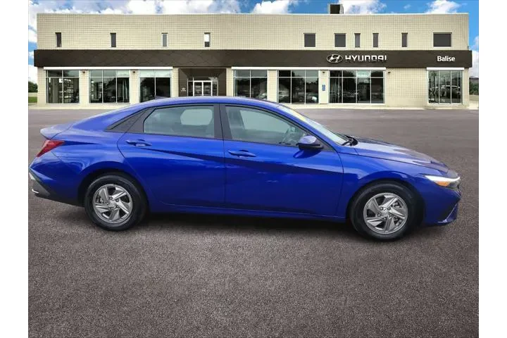 $17577 : Hyundai ELANTRA 2025 SE 4dr image 2