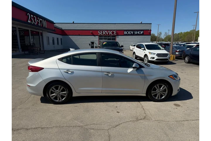 2018 Elantra SEL 2.0L Auto (A image 1