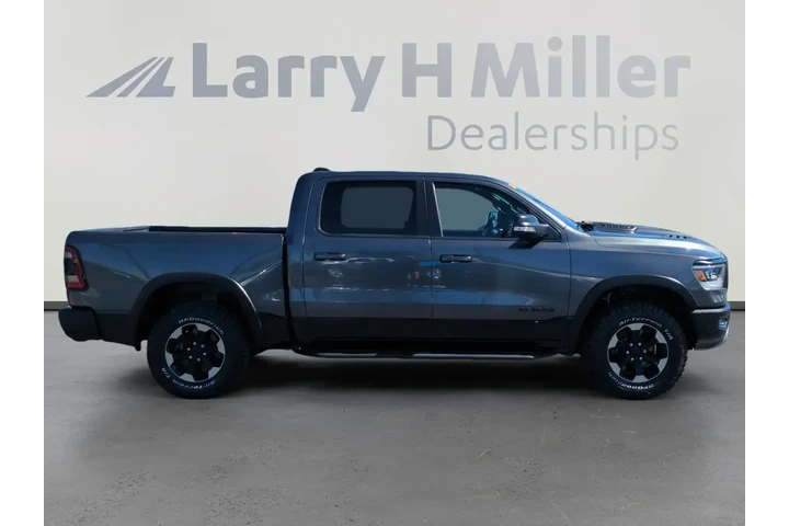 $38215 : Ram 1500 2020 4x4 Rebel 4dr image 6