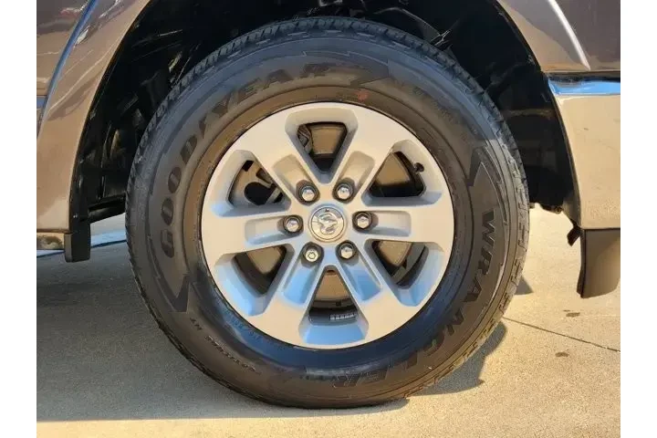 $37883 : Ram 1500 2022 4x2 Laramie 4d image 10