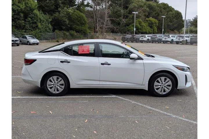 $22788 : Nissan Sentra 2025 S 4dr Sed image 4