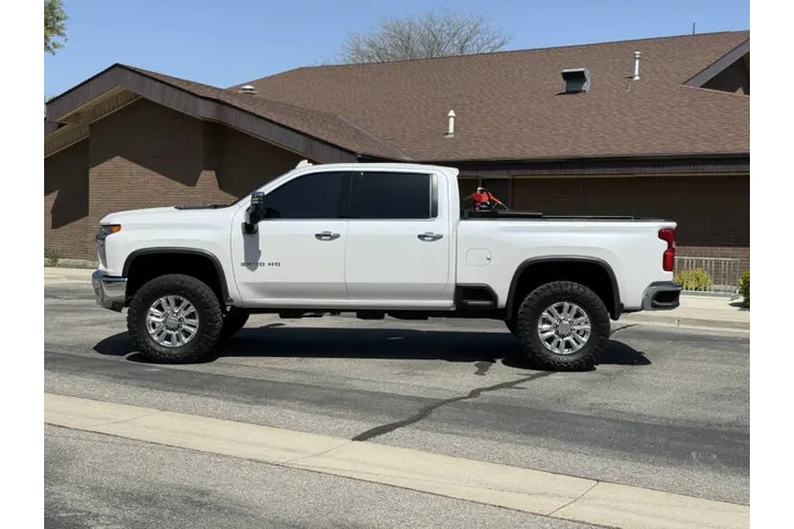 $66988 : 2020 Silverado 3500HD LTZ image 10