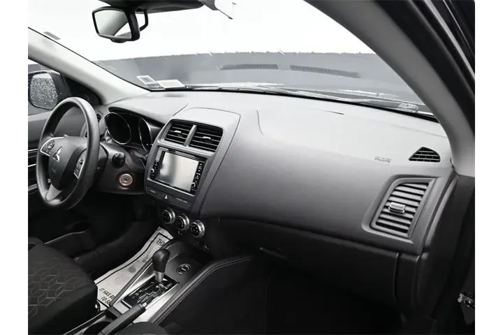 $18967 : Mitsubishi Outlander Sport 2 image 9