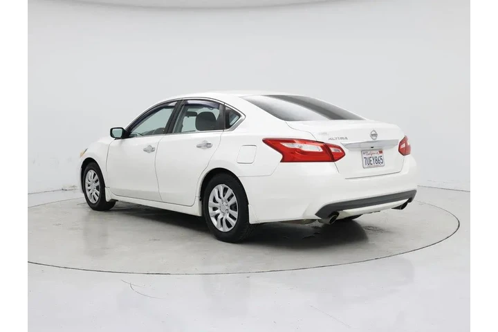 $11998 : Nissan Altima 2016 2.5 S 4dr image 2