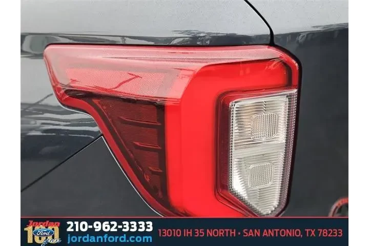$31475 : Ford Explorer 2022 AWD ST 4d image 9