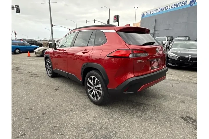 $26388 : Toyota Corolla Cross 2024 XL image 6