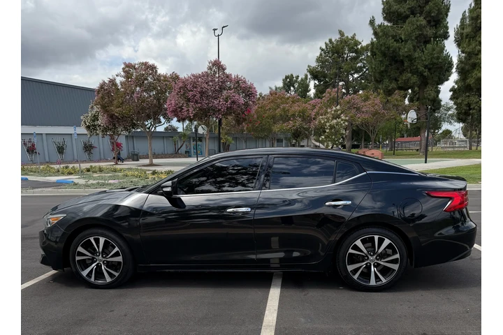 $7800 : Nissan maxima image 3