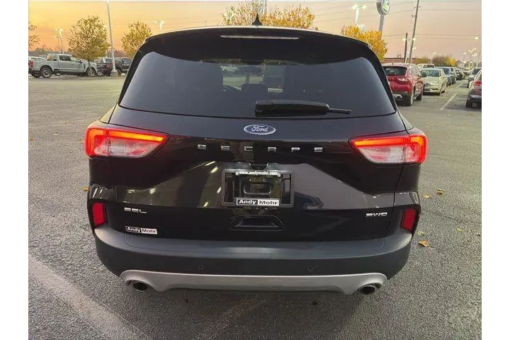 $24010 : Ford Escape 2022 AWD SEL 4dr image 7