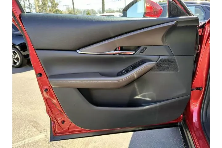 $23999 : Mazda CX-30 2023 AWD 2.5 S P image 8