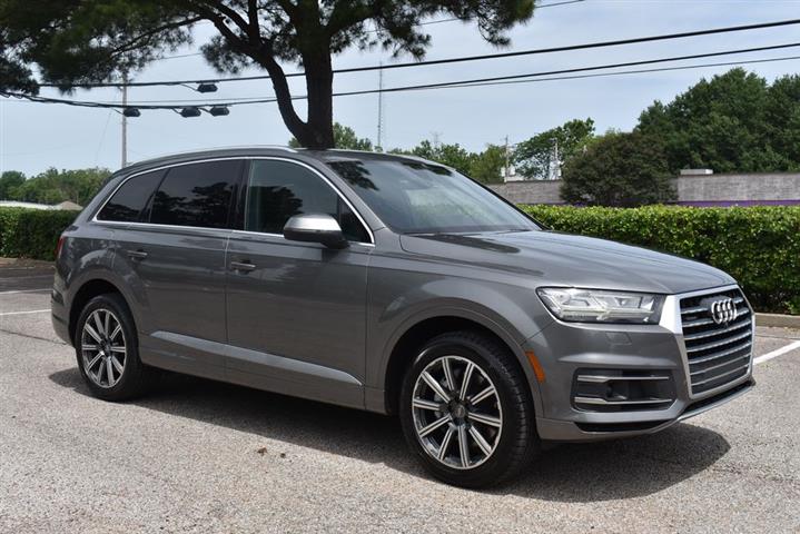 2017 Q7 3.0T quattro Premium image 2