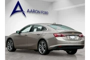 $18054 : Chevrolet Malibu 2024 LT 4dr thumbnail