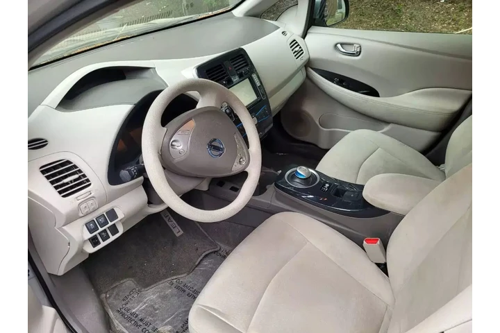 $3500 : 2011 NISSAN LEAF2011 NISSAN L image 5