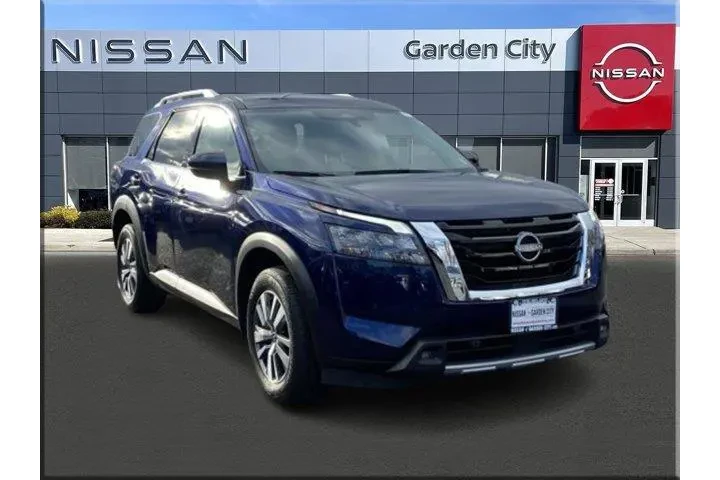 $35230 : Nissan Pathfinder 2025 AWD S image 1