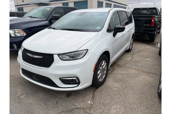 $31995 : Chrysler Pacifica 2025 Selec image 2