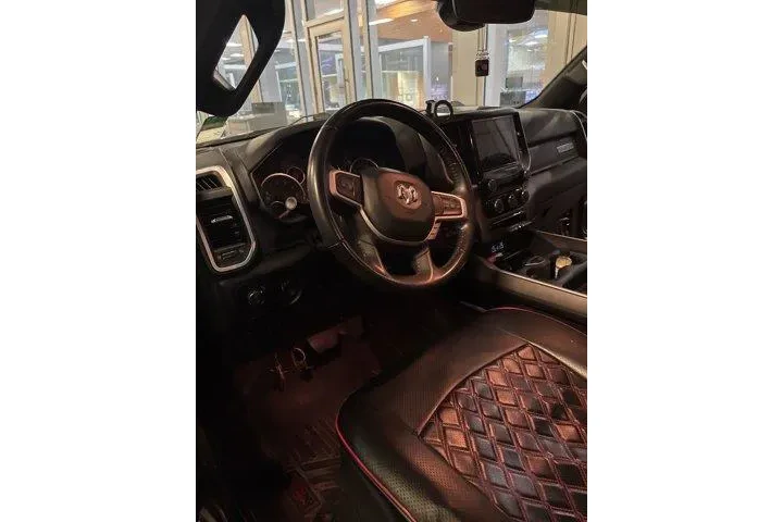 $29000 : Ram 1500 2021 4x4 Big Horn 4 image 2