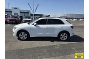 $21528 : Audi Q3 2020 AWD quattro Pre thumbnail
