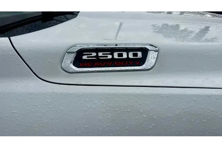 $29290 : Ram 2500 2020 4x4 Big Horn 4 image 5