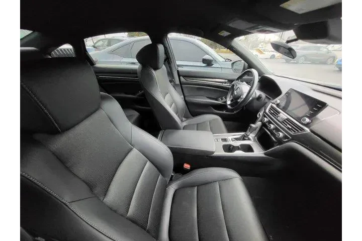 $21985 : Honda Accord 2020 Sport 4dr image 8