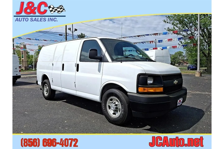 $16500 : 2017 Express 2500 Cargo image 1