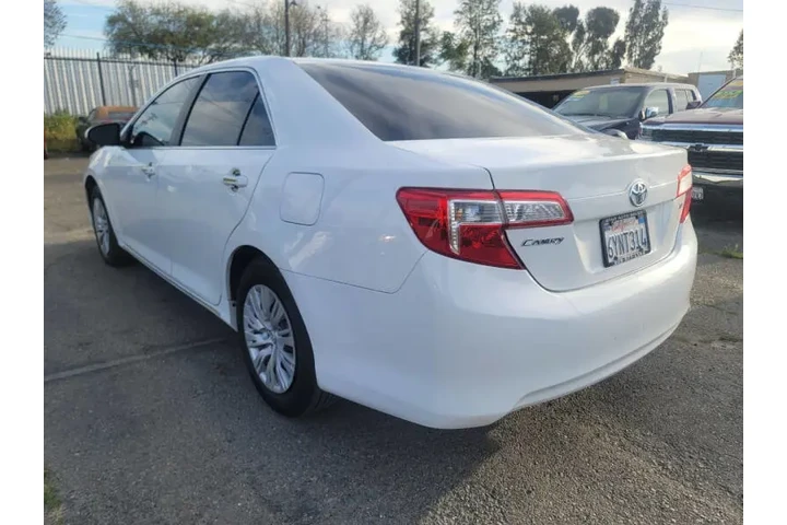 $9999 : 2012 Camry LE image 8