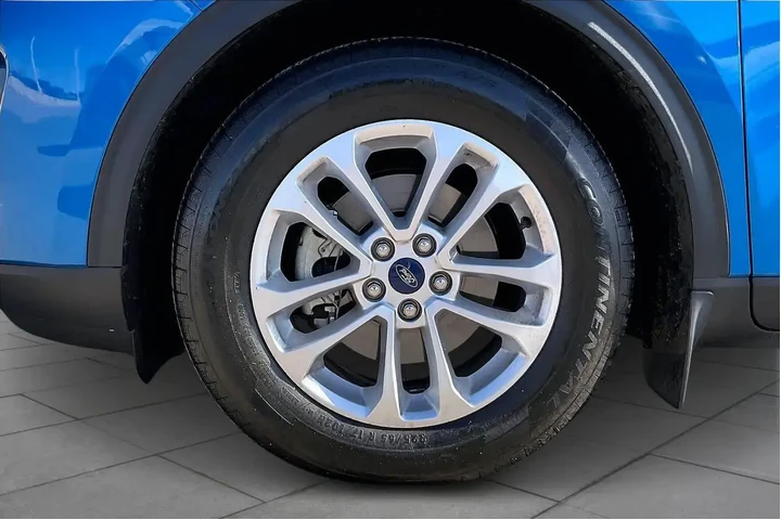 $11894 : Ford Escape 2020 SE 4dr SUV image 10