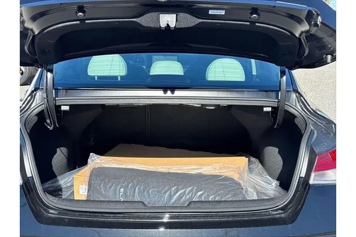 $26185 : Hyundai ELANTRA 2025 Limited image 8