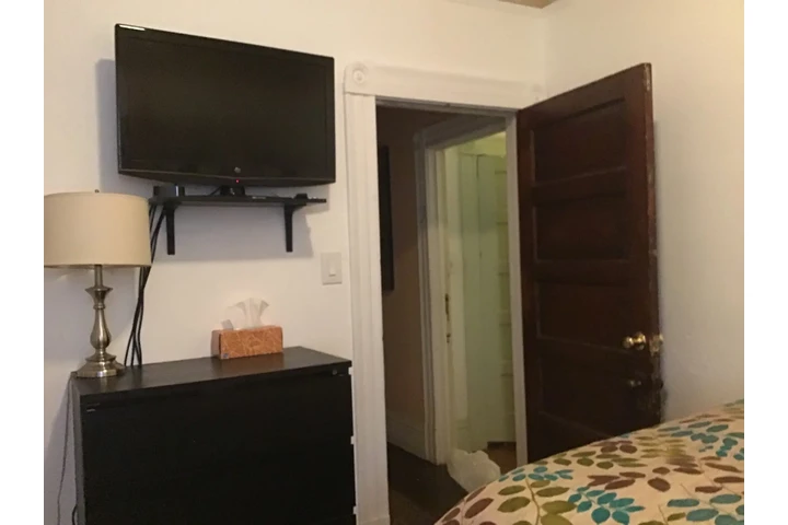 $1050 : SE RENTA CUARTO/BAÑO PRIVADO image 3