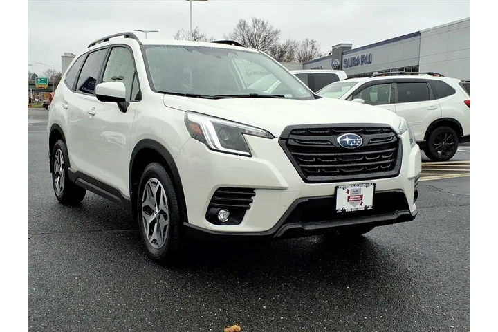 $27900 : Subaru Forester 2024 AWD Pre image 1